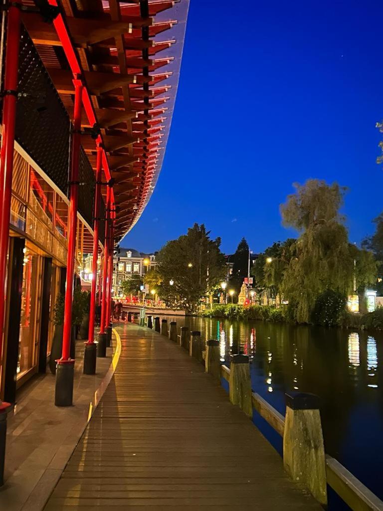 Bed and Breakfast Wheelhouse Euphrate Houseboat Diemen Экстерьер фото